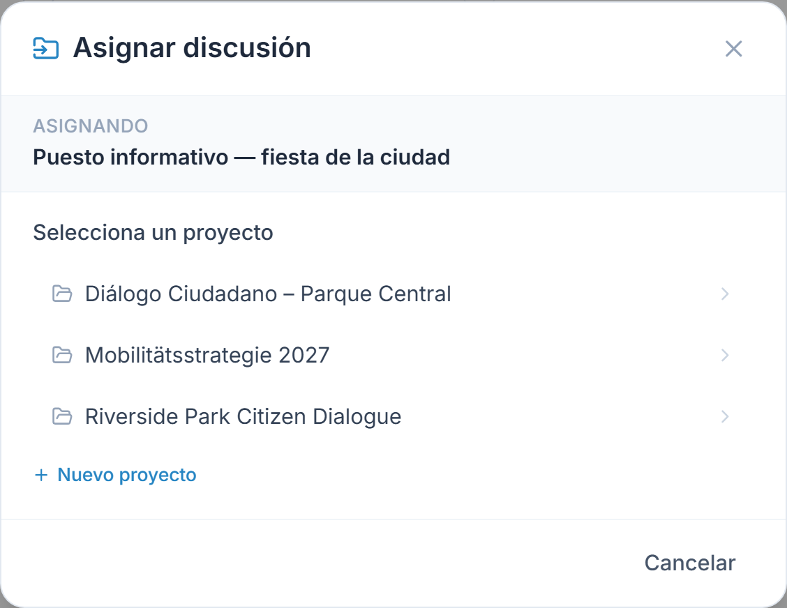 El diálogo de asignación con el nombre de la discusión, la lista «Selecciona un proyecto» y el enlace «Nuevo proyecto».
